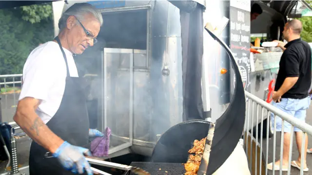 英国夏季美食节，品尝美味与欢乐