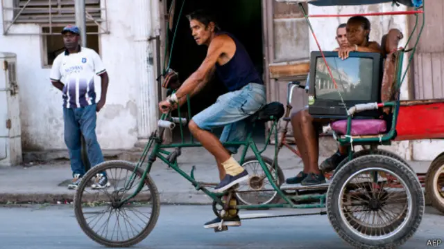 Xe xích lô ở Cuba khá phổ biến