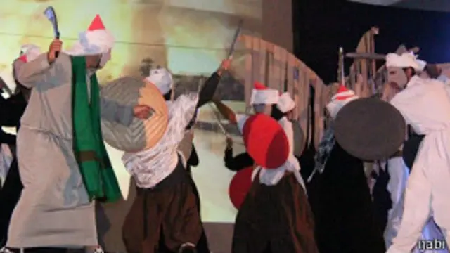 Salah-satu aktivitas organisasi yang mewadahi kaum Syiah di Indonesia, Ijabi, mementaskan drama di seputar wafatnya salah-seorang tokoh yang dihormati kaum Syiah, Imam Husin.