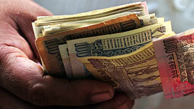 रुपए की हालत कमजोर