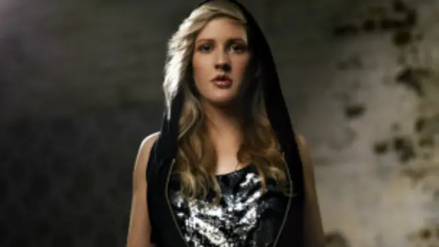 《Burn》是Ellie Goulding的第一首冠军单曲