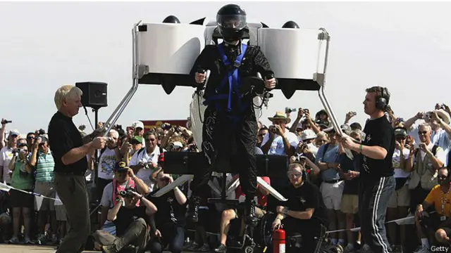 ’کمپنی مارٹن ائیر کرافٹ‘ کا جیٹ پیک سنہ 2016 میں میں فروخت کے لیے دستیاب ہو گا