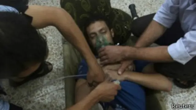 دولت سوریه ادعاهای شورشیان را رد کرده و می گوید مخالفان در چندین نوبت از سلاحهای شیمیایی علیه مردم و سربازان استفاده کرده اند