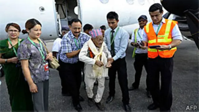 Bote Rai durante voo (AFP)