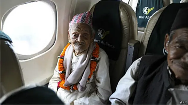 Bote Rai durante voo (AFP)