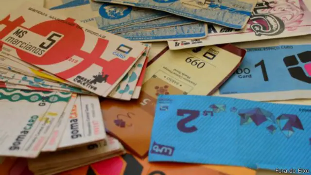 Cubo cards e outras moedas sociais do coletivo Fora do Eixo / Divulgação