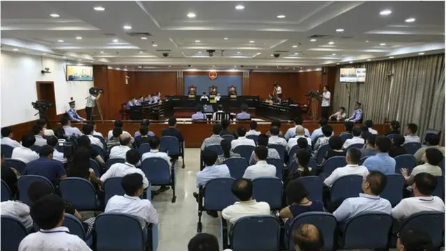 बो शिलाई, चीन