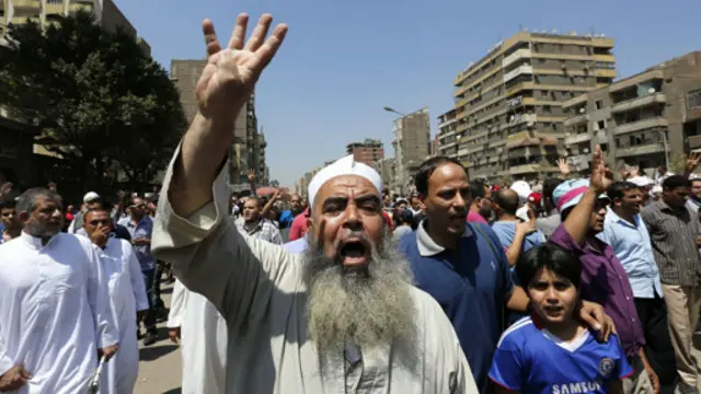 متظاهر من الاخوان 