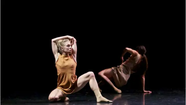 باله اسکاتلندی: اجرایی با نام 'هنوز باقی است'