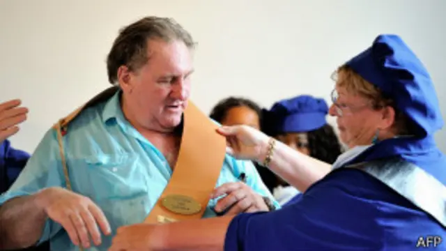 Депардьє додав до колекції ще одне почесне звання