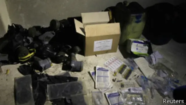 Химреагенты и респираторы на месте боев между сирийскими повстанцами и правительственными войсками