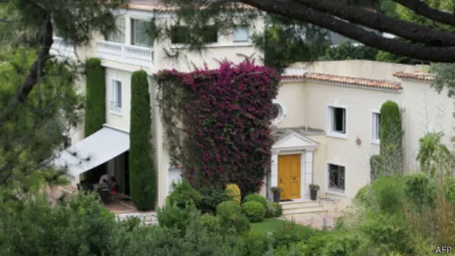 谷开来委托姜丰管理的法国戛纳别墅(8/8/2013)