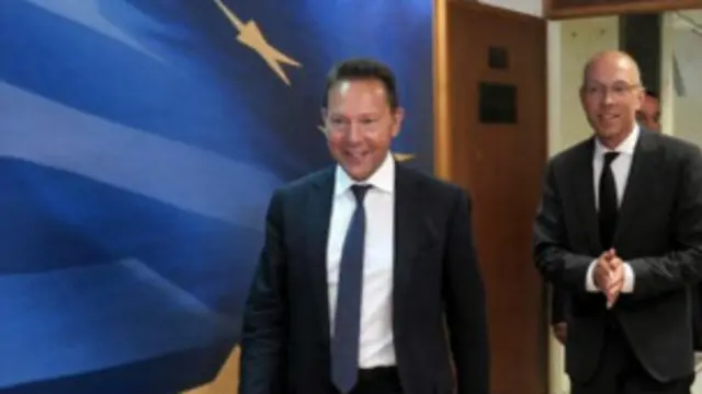 أكد ستورناراس بأن بلاده لن تقبل بفرض مزيد من إجراءات التقشف في حال منحها حزمة مالية ثالثة