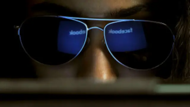 फेसबुक से खाताधारकों के बारे में जानकारी मांगने में भारत दूसरे स्थान पर है.