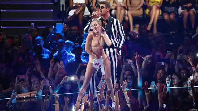 Miley Cyrus en los premios MTV