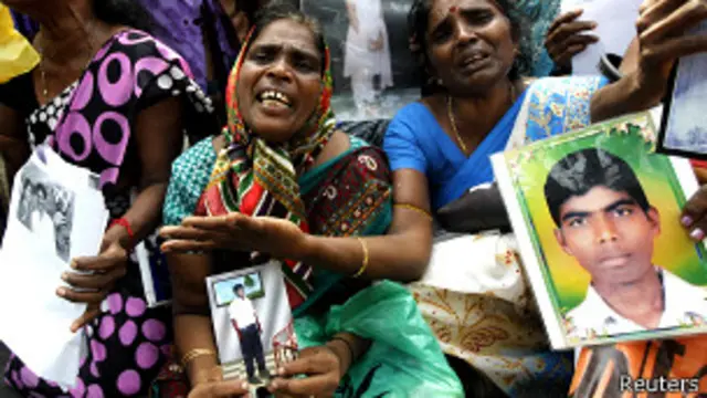 යුද්ධයෙන් මරණයට පත් පවුල්වල හඬ.