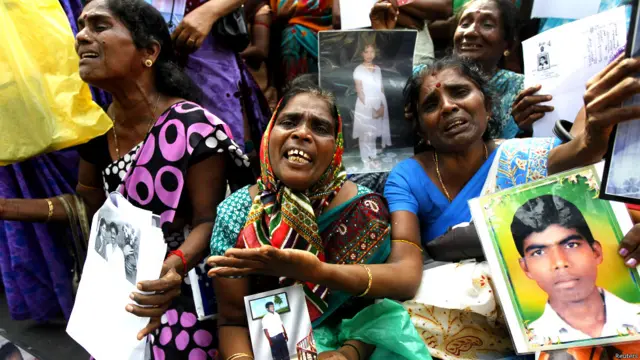 නවී පිල්ලේ උතුරේ නවී පිල්ලේ පැමිණ සිටියදී අතුරුදහන් වුවන්ගේ මෙන්ම යුද්ධයෙන් විපතට පත් වුවන්ගේ ද ඥාතීන් යාපනයේදී උද්ඝෝෂණ දෙකක් පැවැත්වුහ.
