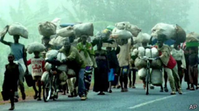 Impunzi z'Abanyarwanda ziva muri Tanzania mu 1996