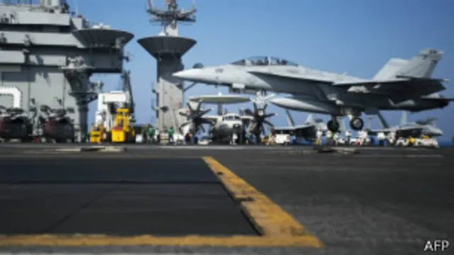 美國國防部長表示，美軍已經部署到位，凖備向敘利亞發動攻擊。