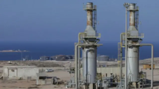 المحتجون أغلقوا منشآت النفط عدة مرات