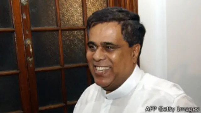 'අපේ රජය නිහතමානීව ඒ ජනතාව දෙන සංඥා පිළි ගැනීමට කැමති රජයක්'