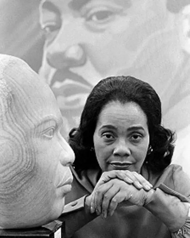 کرتا اسکات کینگ