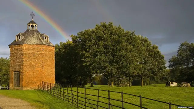 वेल्स इरडिंग, नेशनल ट्रस्ट