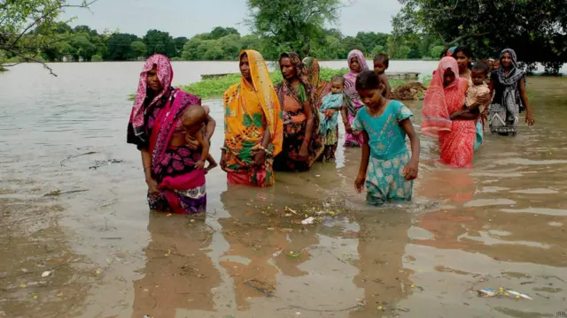 भारत के विभिन्न स्थानों पर बाढ़