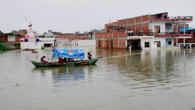 भारत के विभिन्न स्थानों पर बाढ़