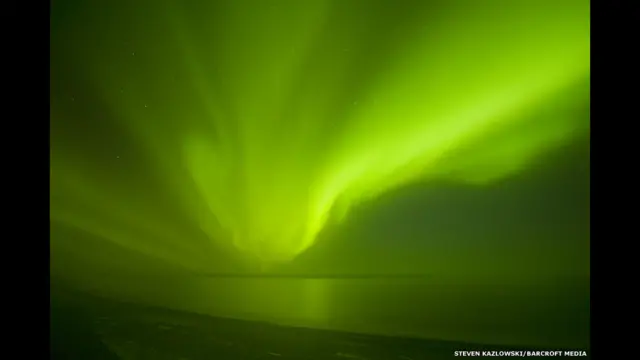 Aurora boreal no Alasca por Steven Kazlowski