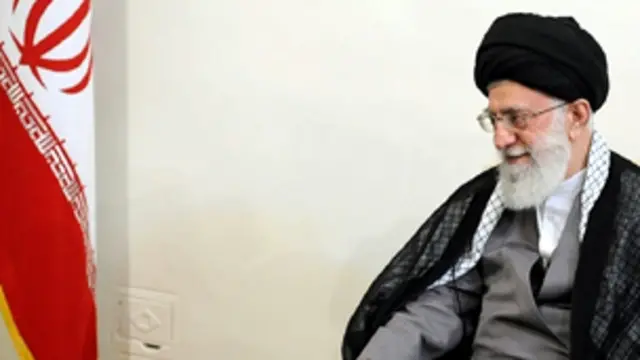 خامنئي: "التدخل الامريكي سيكون وبالا على المنطقة"