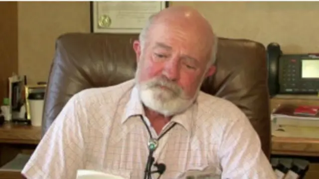 इस बयान के बाद टोड बौ पर इस्तीफ़ा देने का दवाब बढ़ गया है