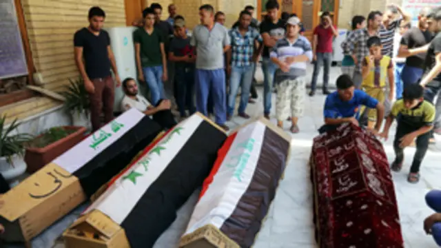 تشييع ضحايا تفجيرات الامس في الاعظمية ببغداد