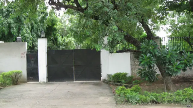 दक्षिण दिल्ली स्थित चड्ढा परिवार का फॉर्म हाउस