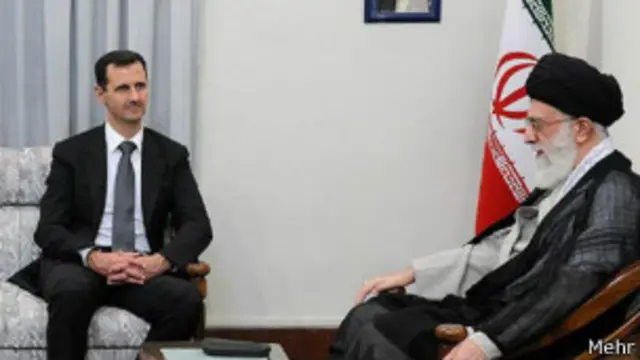 آیت الله علی خامنه ای، رهبر ایران انجام هرگونه مداخله را "ویرانگر" توصیف کرده است