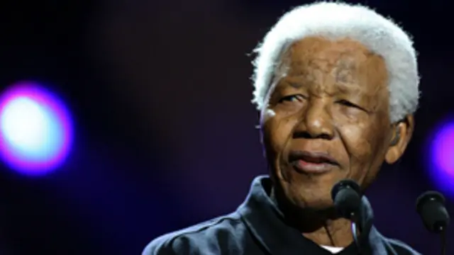 أدخل مانديلا المستشفى في الثامن من يونيو الماضي