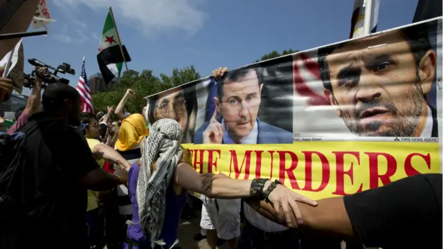 反战和支持动武两派