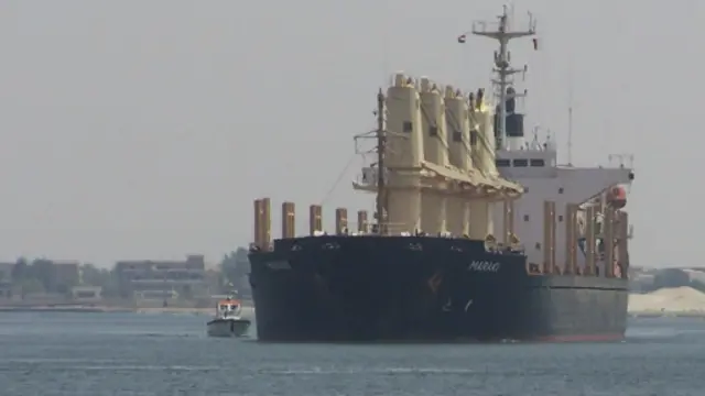 کانال سوئز یک راه تجاری حیاتی برای تجارت جهانی محسوب می شود