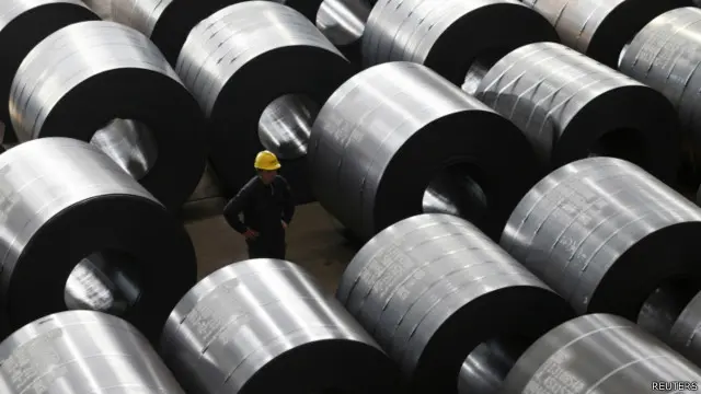 Việc thép Việt Nam cạnh tranh với thép nhập khẩu và phân chia thị trường sản xuất thép ở quốc tế và khu vực cũng là khía cạnh được các chuyên gia đặt dấu hỏi