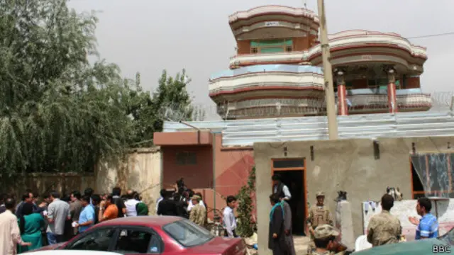 این کمپین برای جلوگیری از هدر رفتن پول عواید انرژی و مصرف غیرقانونی برق راه اندازی شده