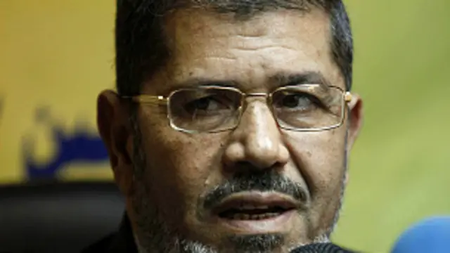 د محمد مرسي تر څنګ د حماس او حزب الله ۷۰ غړي محاکمه کېږي.