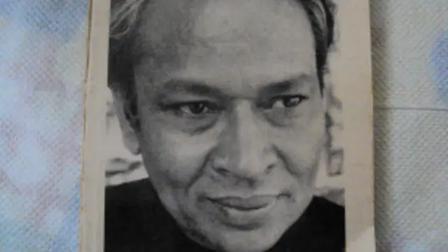 'रामदास' रघुवीर सहाय की प्रमुख रचना है जिसमें शहरी मध्यवर्ग की सच्चाई नज़र आती है.