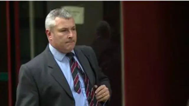 كان الكولونيل غريفيتس آمر سرية شرعت في المعركة. 