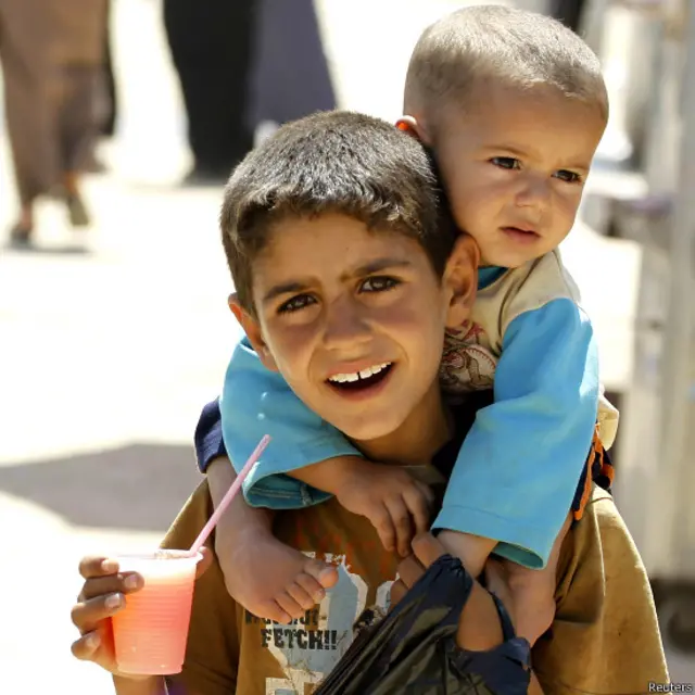 सीरिया में पलायन को मजबूर लोग