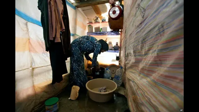 Беженка из Сирии в Ливане, в лагере для беженцев, находящемся у приграничного города Фаур. 