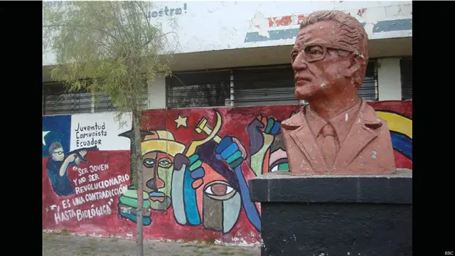 Busto de Salvador Allende en Quito