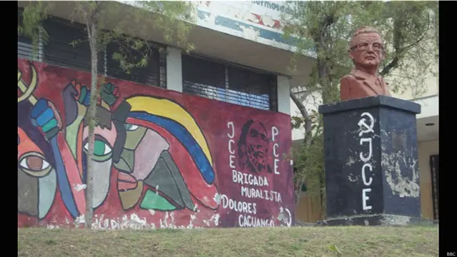 Busto de Salvador Allende en Quito
