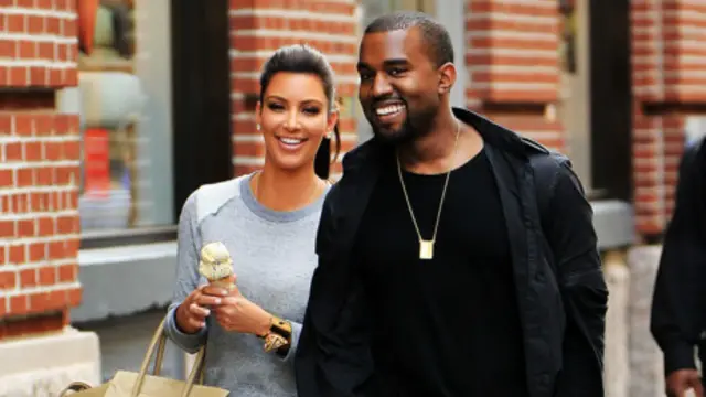 "Америкадаги "гламур" кечаларнинг кунда-шундаси Ким Кардашяннинг ўртоғи бўлган Канье Уэстга ҳозир пул жуда зарур", деб киноя қилишган фойдаланувчилар.