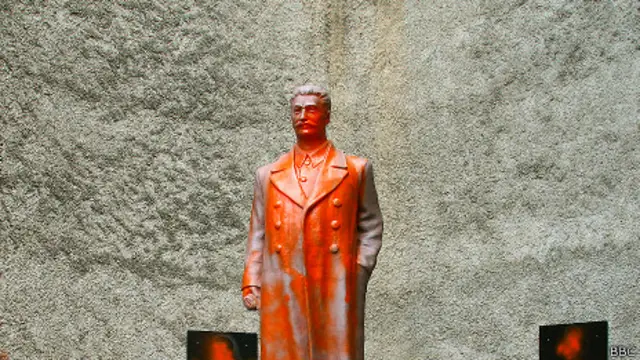 Памятник Сталину в Телави