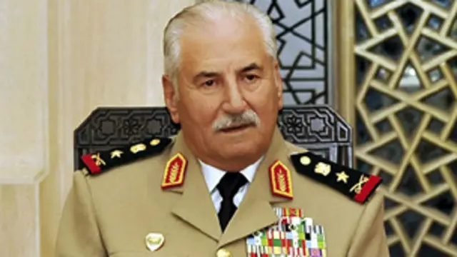 يقال إن العماد علي حبيب كان يعارض ضرب المحتجين